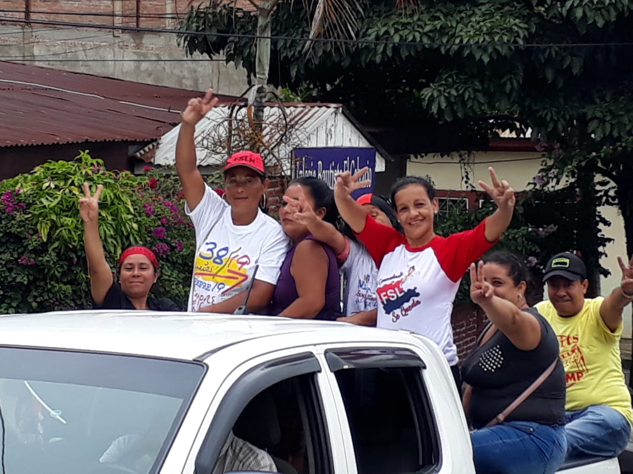 CARAVANA2